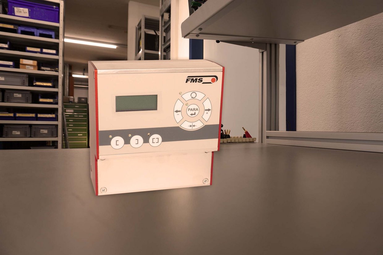 Digitale Regler von FMS in der Produktionsabteilung.